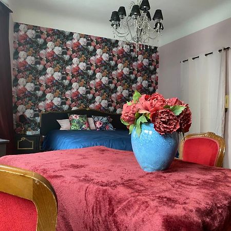The Pink Studio - Exceptional Location In City Center - Unique & Elegant Apartamento Namur Exterior foto